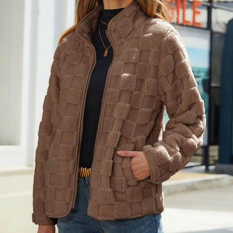 Ayleen – Superweiche kurze Fleecejacke