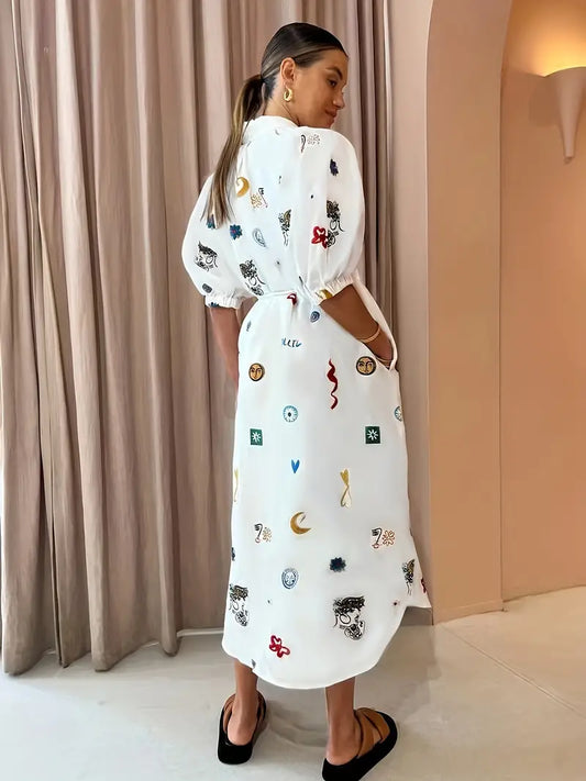 Savannah – kurzärmliges kleid mit gürtel und grafischem print